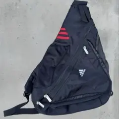 【激レア】90s⭐️adidas ワンショルダーバッグ 黒 赤 ストライプ　y2k