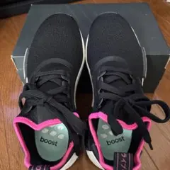 アディダスadidasスニーカー ブースト