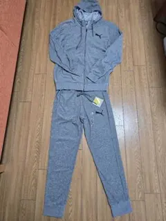 未使用品 PUMA　コットンベロアパーカー＋パンツセット　サイズM