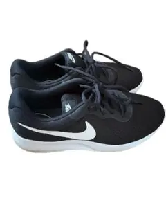 Nike ブラック スニーカー