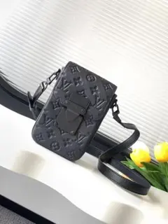 LOUIS VUITTON アヴェニュー・スリングバッグ N41720