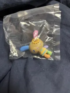 サンリオ みんなでバカンスフィギュア ウサハナ ガチャガチャ 日焼け