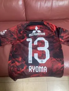 浦和レッズ 、渡邉凌磨13 ユニフォームMサイズ