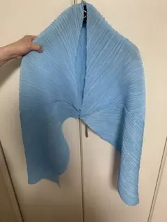 【PLEATS PLEASE ISSEY MIYAKE】プリーツ ボレロ ブルーのサムネイル