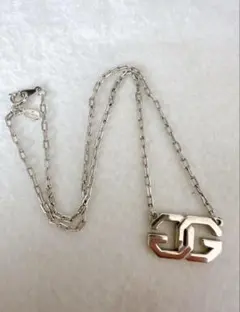 GIVENCHY ジバンシィ ヴィンテージ ネックレス ロゴ 【195】 - メルカリ