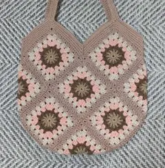 Item thumbnail for item 21f4a95b-95ad-4d6f-8279-99d81100759f