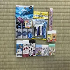 消しゴム&0.3シャー芯 まとめ売り キャラクターデザインのサムネイル