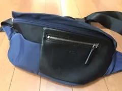 Agnes b. ショルダーバック