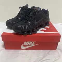 NIKE Shox ブラックスニーカー