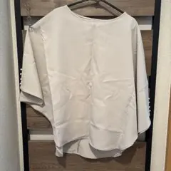 ベージュ　セットアップ　Mサイズ