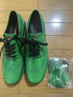 【新品】PRADA革靴 「 Kiltie Wingtip」レザーシューズのサムネイル