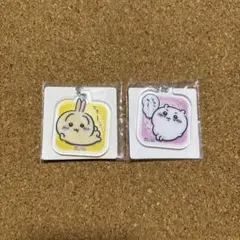 ちいかわ　　アクリルキーチェーン　　ちいかわ　　うさぎ