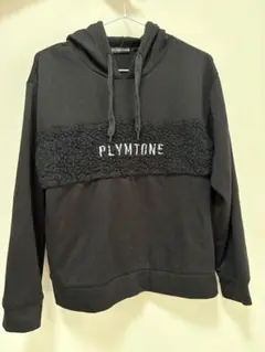 子供服　薄手パーカー