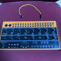 Behringer Spring Reverberation 466 - メルカリ