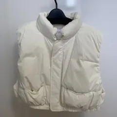 Aramity ショート丈ダウンベスト(アイボリー)