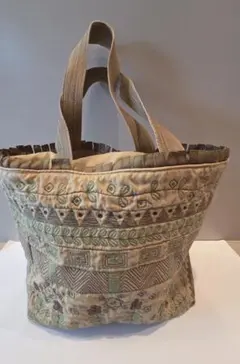 TAMASHA 刺繍デザイン トートバッグ カーキ - メルカリ