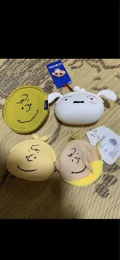 チャーリーブラウン　クレヨンしんちゃんシロ　シリコンがま口