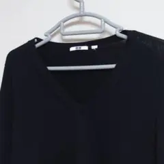 ユニクロ　ウールVネックセーター