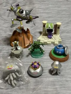 ドラゴンクエスト 立体モンスター図鑑フィギュア ボトルキャップ 立体キーホルダー