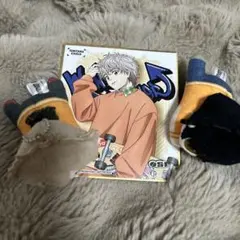 兎耳山丁子、十亀条のぬいぐるみ、丁子の色紙