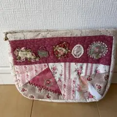 ハンドメイド　ヴィクトリアンパッチワークポーチ　　天使　ビーズ　レース