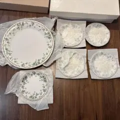 箱付き　NARUMI CHINA　食器のサムネイル