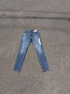 UNIQLO ウルトラストレッチジーンズ