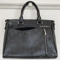 KINGZ by Samantha Thavasa バッグ 色 : ブラック