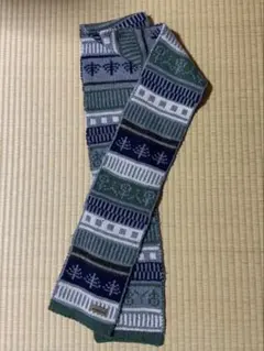 mont-bell 幾何学模様 マフラー