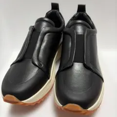 26㎝ UGG アグ SEGOVIA HYPERWEAVE ニットスニーカー - メルカリ