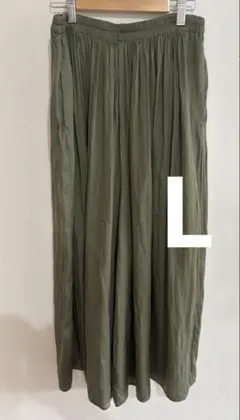 ユニクロ　プリーツスカーチョ　カーキ　L