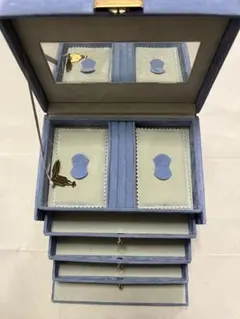 Item thumbnail for item 1d8753c6-e71b-48a1-aca4-98cc15ea64ed