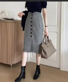 グレー タイトスカート ボタン付き