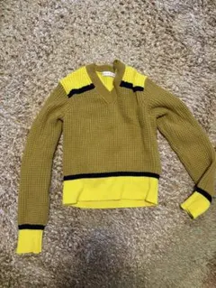 ユニクロ・MARNI Vネックニット Lサイズ