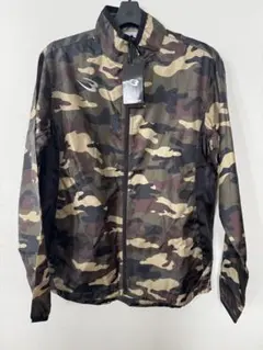 スポーツメーカーナイロンジャケット