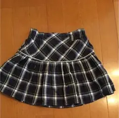BeBe スカート120センチ