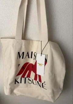 MAISON KITSUNÉ トートバッグ　新品　2026年限定　馬　ホースのサムネイル