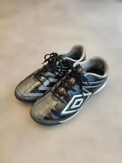 UMBRO サッカー トレーニングシューズ ブラック　19cm