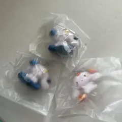 シナモロール そらいろエモーションチャーム ガチャガチャ　ネイビー、オレンジ