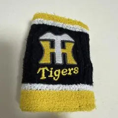 暗闇で光る蓄光ライン入り阪神Tigers リストバンド THカラー