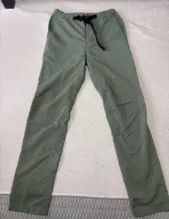 【美品】NEW BALANCE グリーン カーキ メンズ パンツのサムネイル