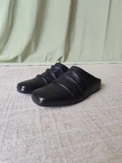JCAESAR Studio Leather Mule Shoe Black