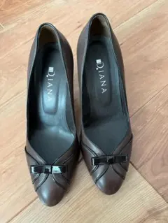 DIANA ブラウン リボン付きヒール 24.5センチ