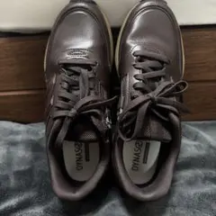 New Balance DYNASOFT スニーカー ブラウン