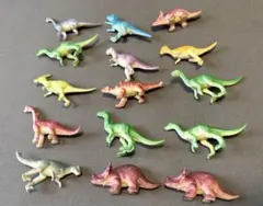 恐竜フィギュア 15体セット 多色　非売品