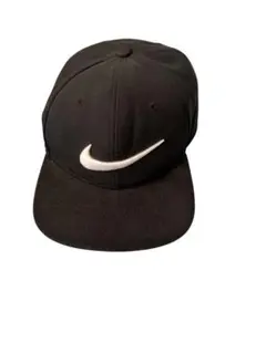 Nike スウッシュロゴ キャップ 黒