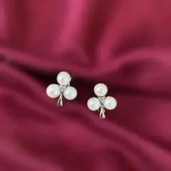 3粒パールイヤリング 上品可愛い スワロフスキークリスタル 入学式 卒業式