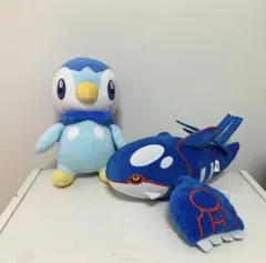 ポッチャマとカイオーガのぬいぐるみ