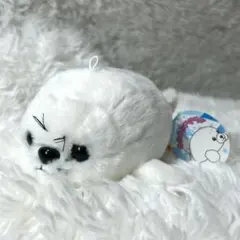 ふわふわアザラシ ぬいぐるみ マスコットのサムネイル