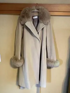 BELLE BELLA ベージュ 毛皮フード ロングコート